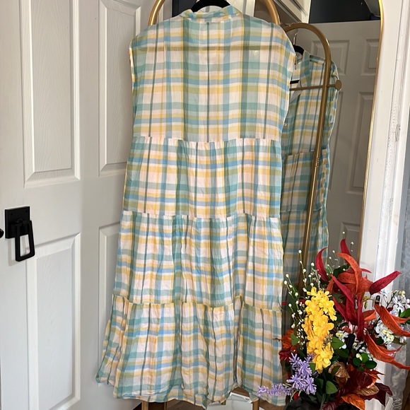Spring/Summer Dress - Medium - Picture 2 of 5